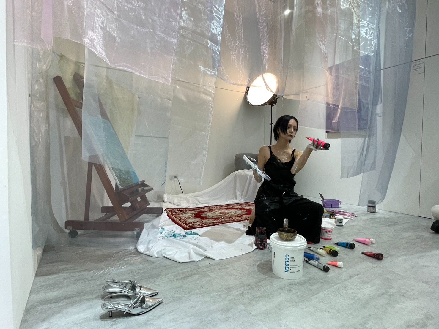 Studio, wide